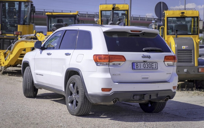 Jeep Grand Cherokee cena 95000 przebieg: 203300, rok produkcji 2015 z Białystok małe 254